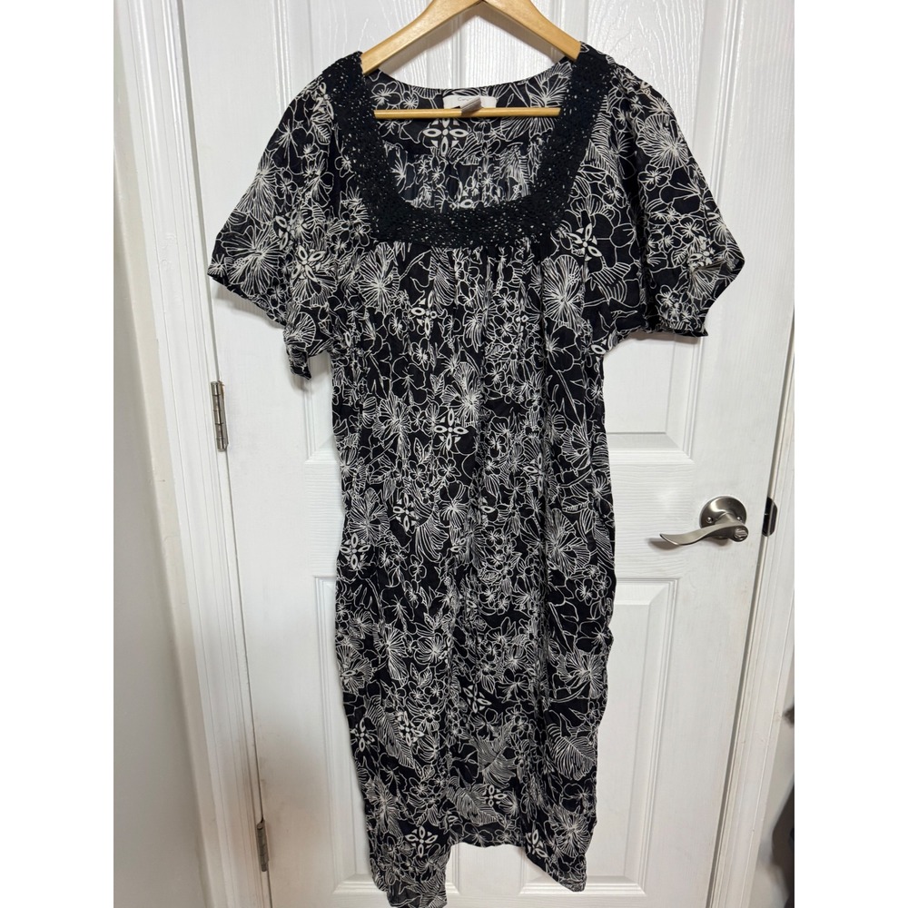 Coral Bay Cotton Floral Midi Dress Black White Crochet Square Neck M pockets